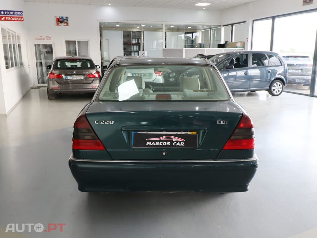 Mercedes-Benz C 220 D Classic