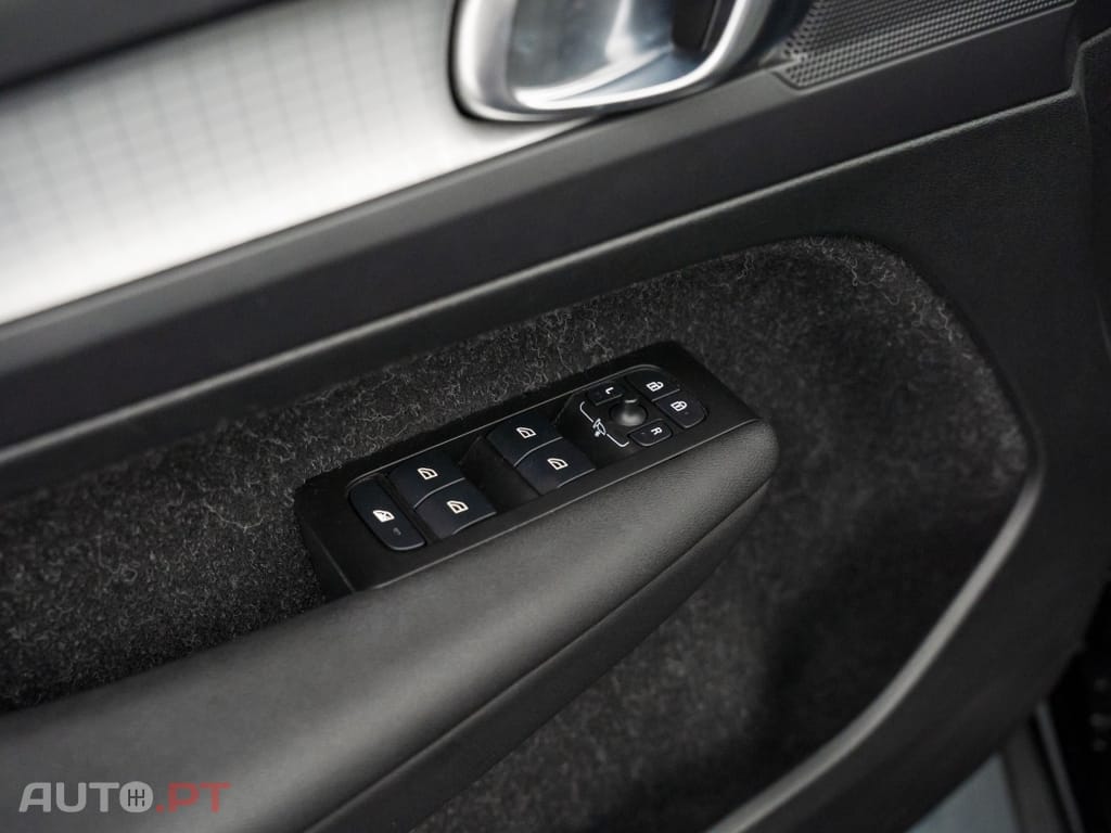 Volvo XC40 1.5 T5 PHEV R-Design