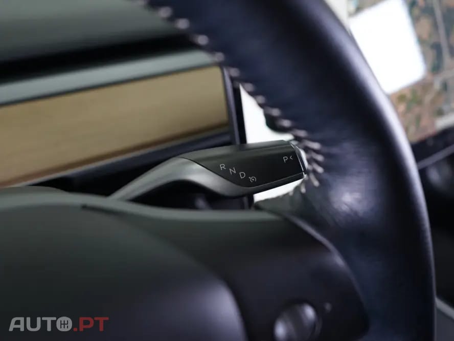 Tesla Model 3 Standard Range Plus RWD