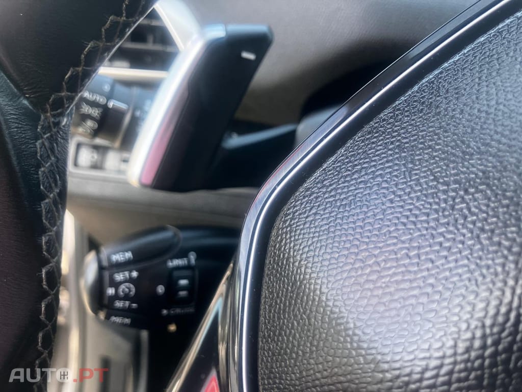 Peugeot 3008 1.6 BlueHDi Allure Grip Control EAT6