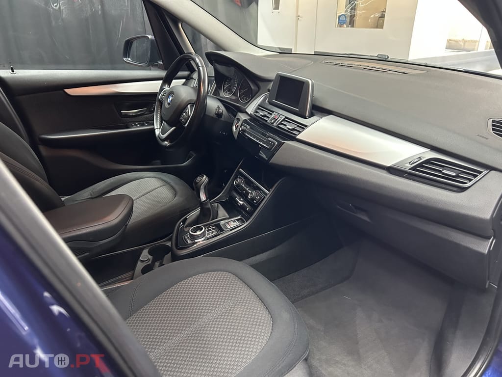 BMW 216 d Advantage