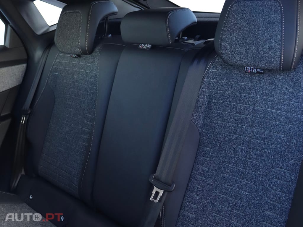 Peugeot 3008 1.2 Hybrid Allure e-DCS6