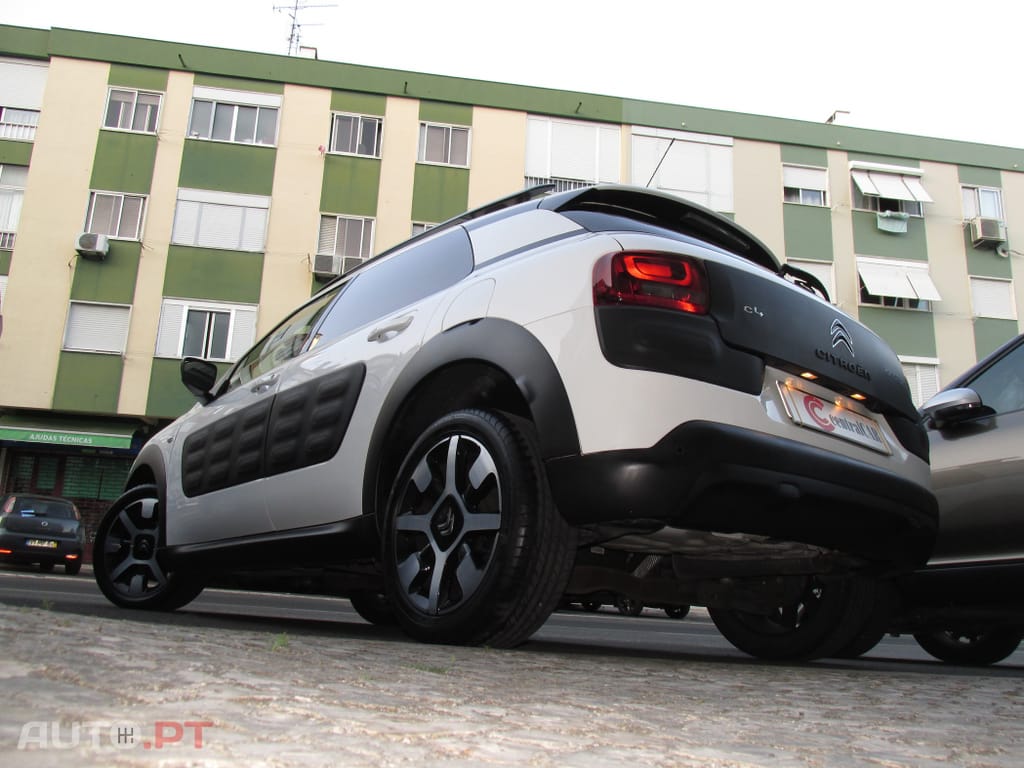 Citroen C4 Cactus 1.2 PureTech Shine