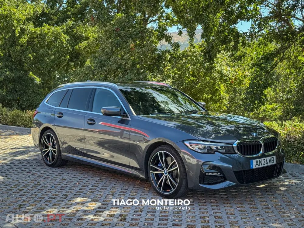 BMW 330 e Pack Desportivo M Auto