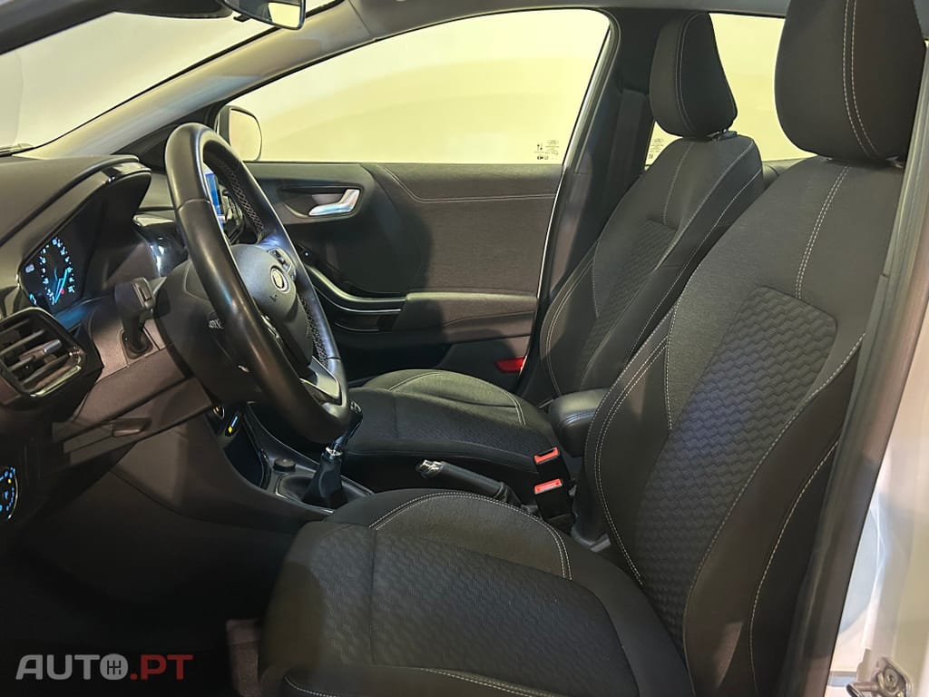 Ford Puma 1.0 EcoBoost MHEV Titanium Design