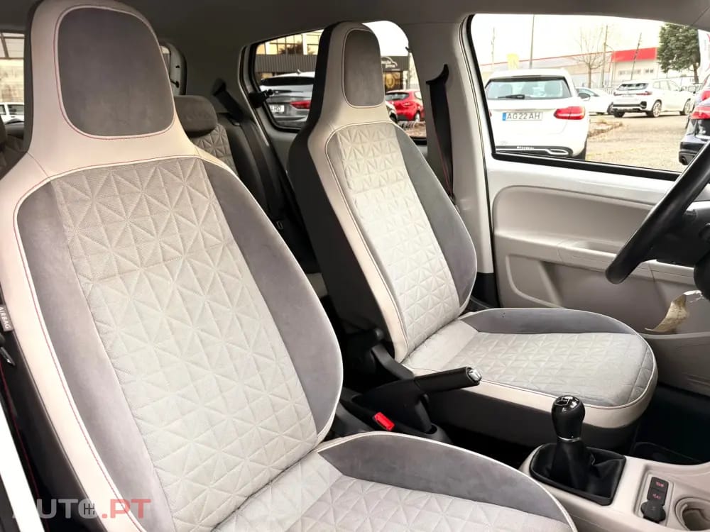 Volkswagen Up! 1.0 Move Up! beats