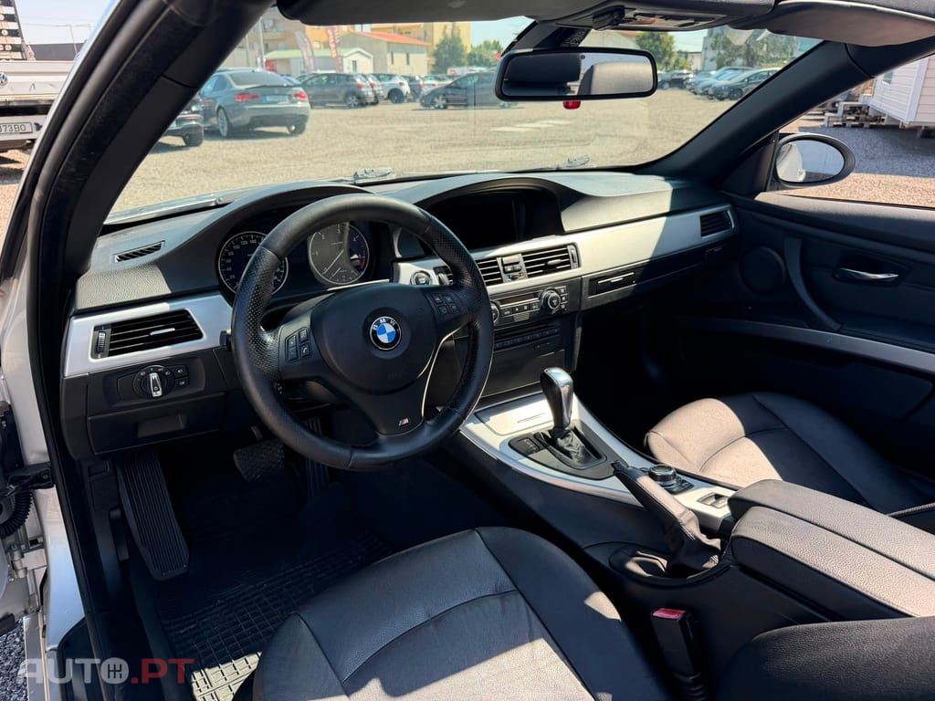 BMW 320 d Auto
