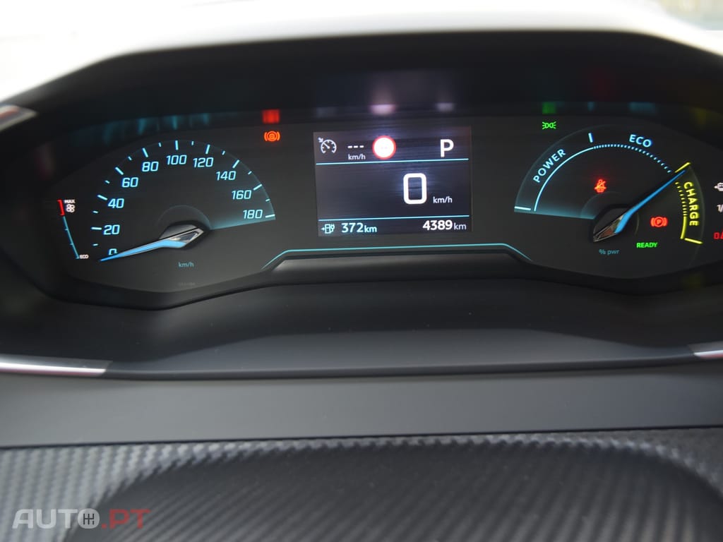 Peugeot E-2008 54 kWh Active EAT8