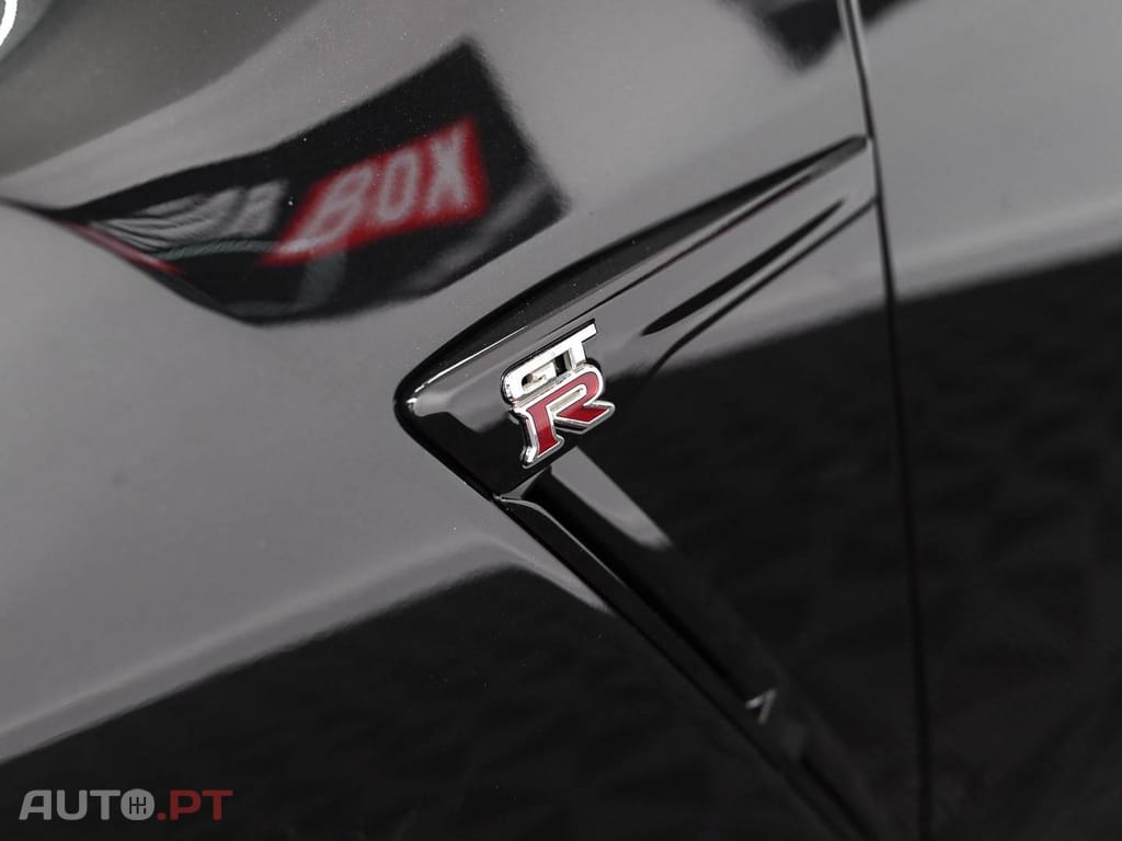 Nissan GT-R 3.8 V6 Black Edition