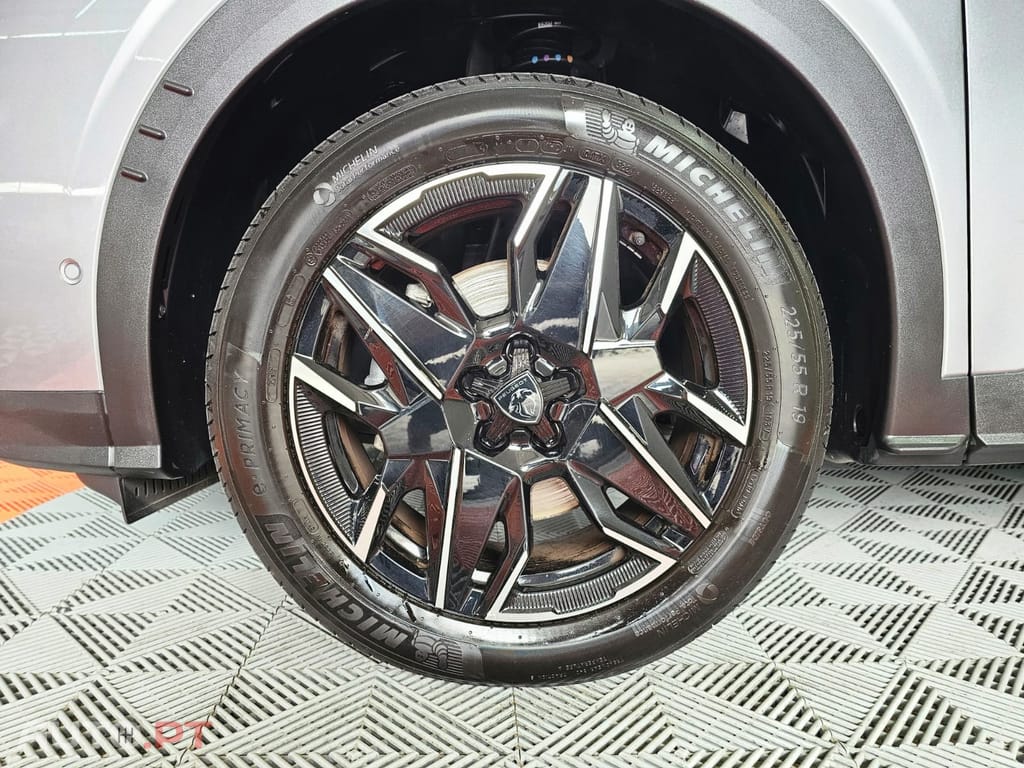 Peugeot 5008 1.2 Hybrid Allure e-DCS6