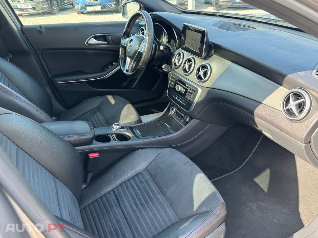 Mercedes-Benz GLA 220 CDi AMG Line