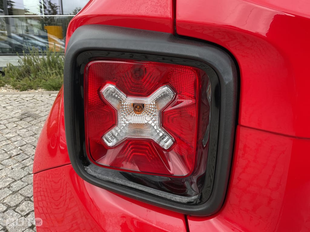 Jeep Renegade 1.0 T Night Eagle