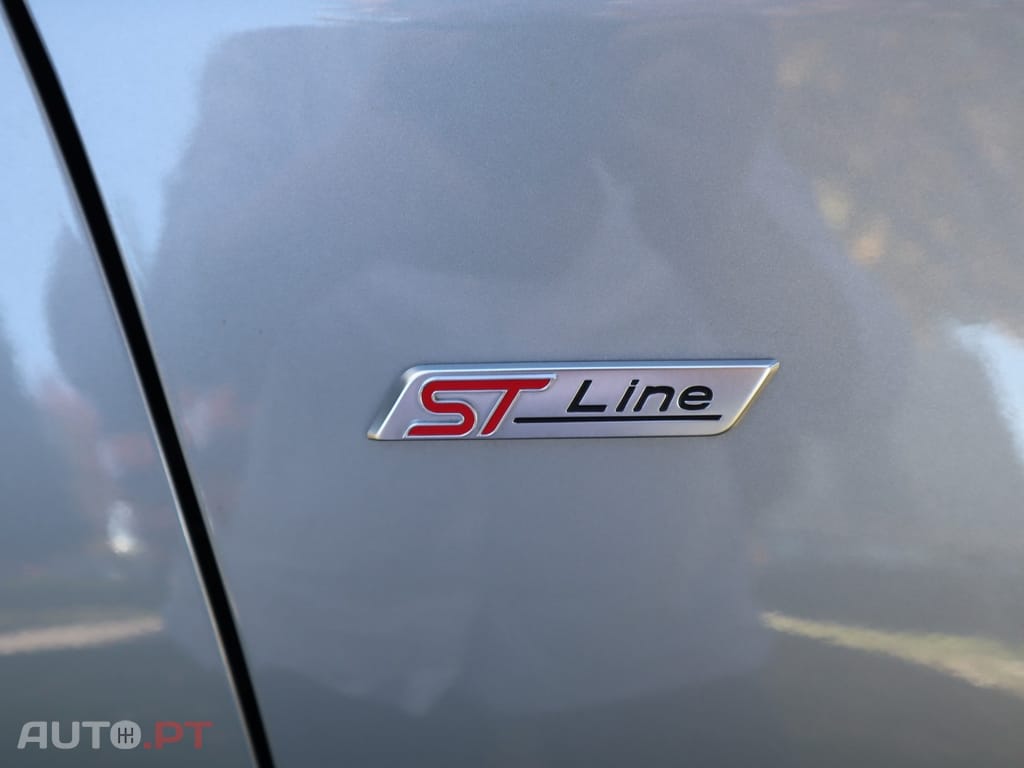 Ford Puma 1.0 EcoBoost MHEV ST-Line