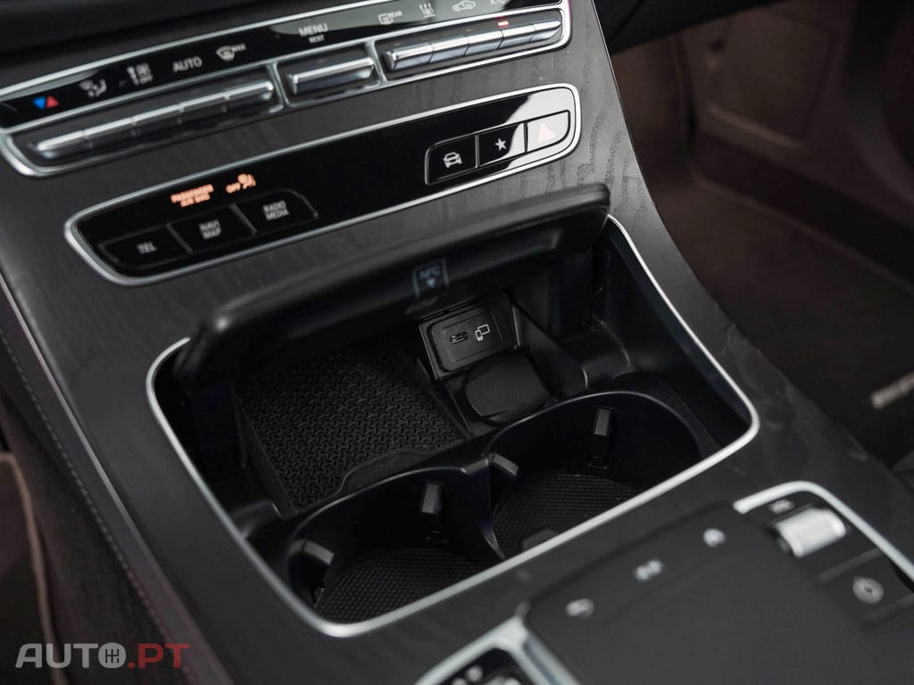 Mercedes-Benz E 300 e AMG Line