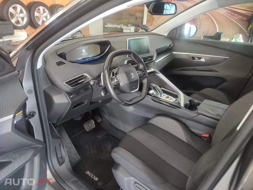 Peugeot 5008 1.6 BlueHDi Style EAT6