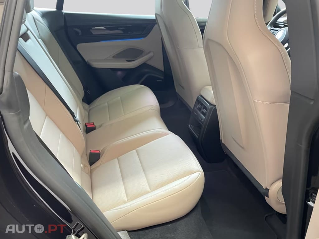 Porsche Macan  I.V.A DEDUTIVEL 4