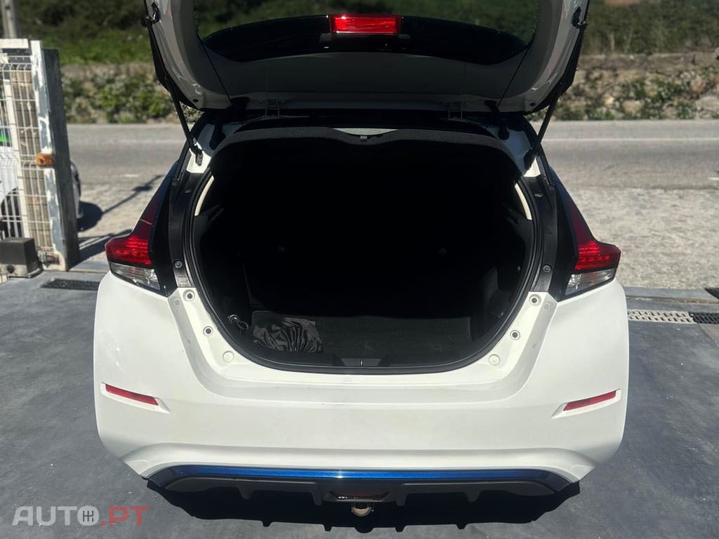Nissan Leaf 40kwh Acenta