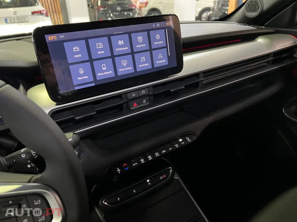 Jeep Avenger 1.2 e-Hybrid Summit DCT