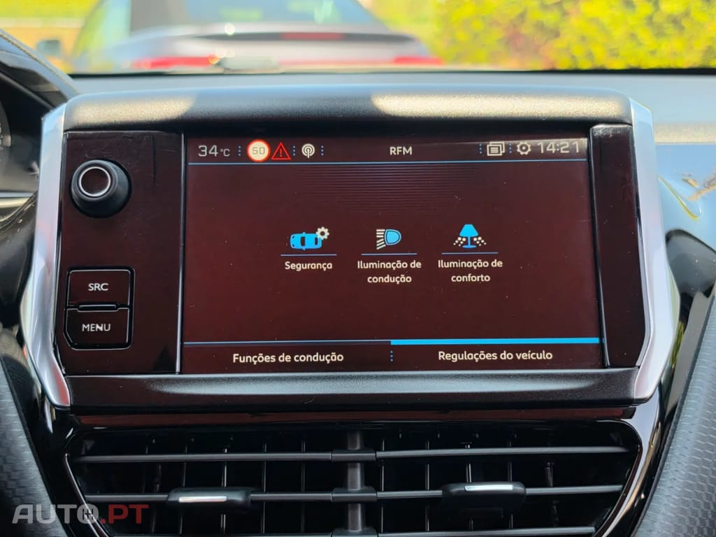 Peugeot 2008 1.2 PureTech Signature