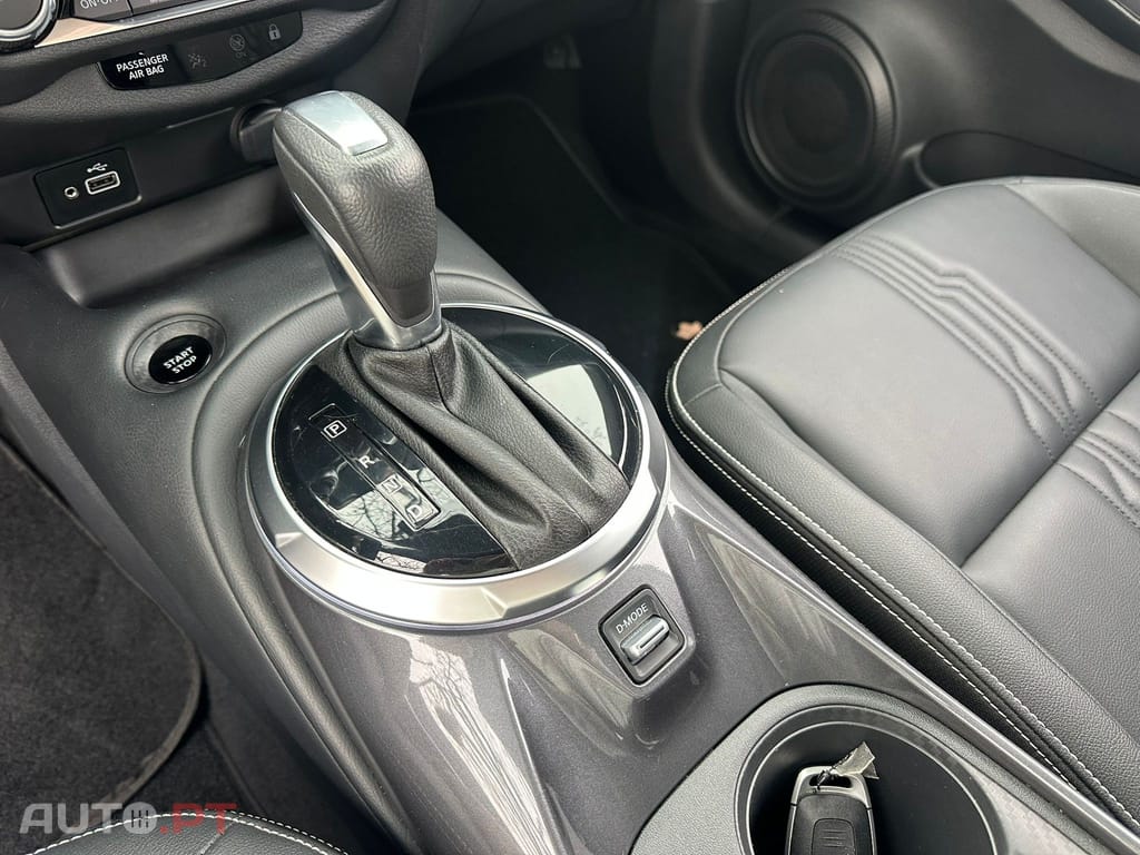 Nissan Juke 1.6 Hybrid Tekna TwoTone T