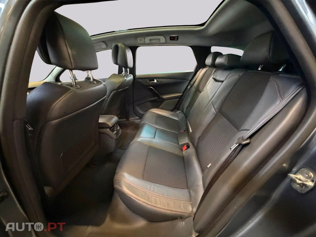 Peugeot 508 RXH 2.0 HDi Hybrid4 2-Tronic — fotografia 16