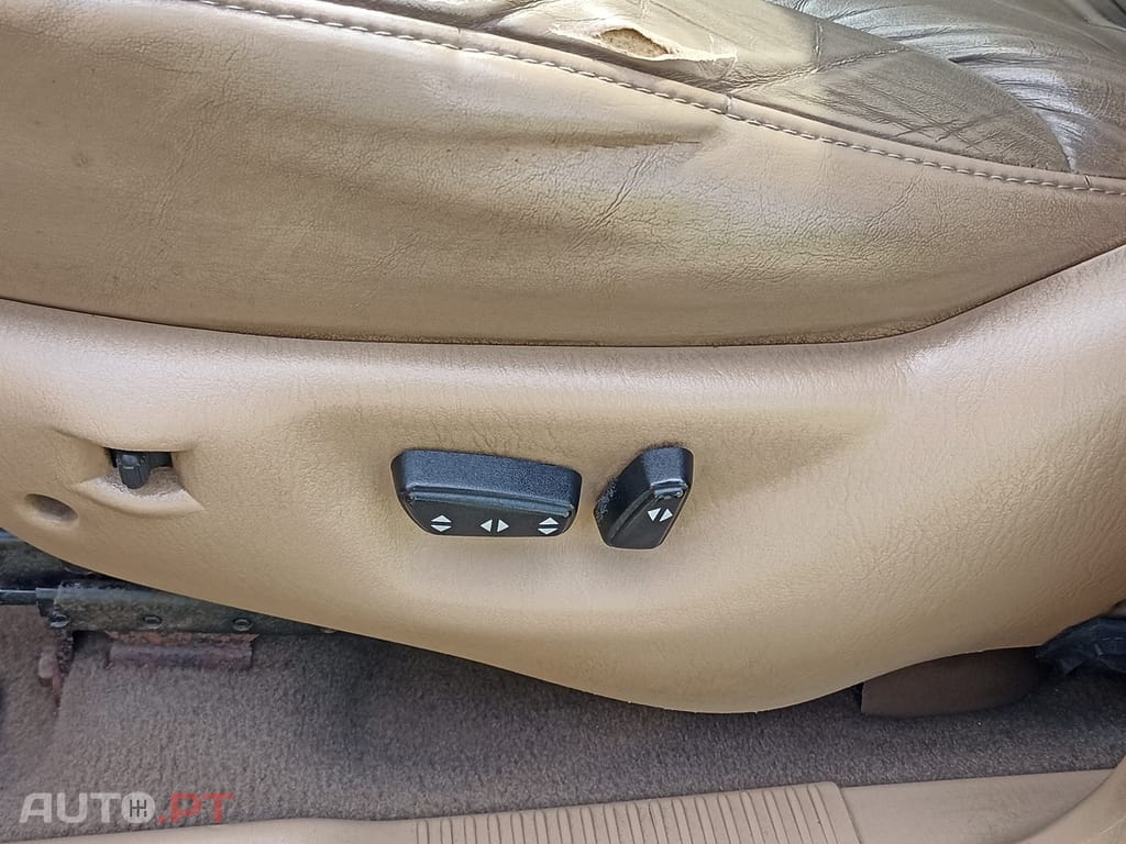 Jeep Grand Cherokee 4.0 Official