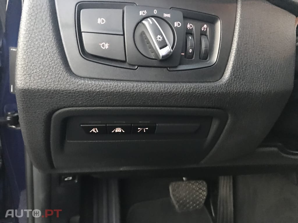 BMW 320 d Touring xDrive Ultimate Auto