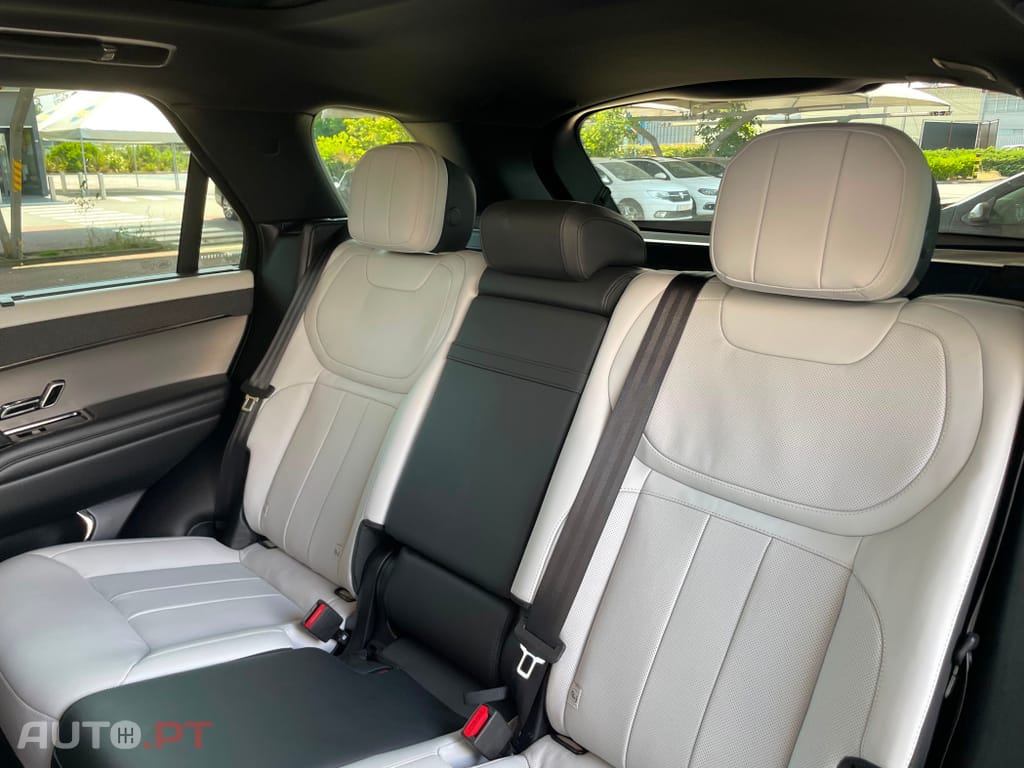 Land Rover Range Rover Sport P440e Dynamic SE