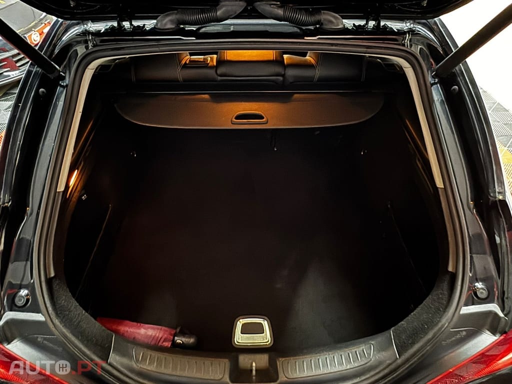 Mercedes-Benz CLA 200 d Shooting Brake Urban Aut.