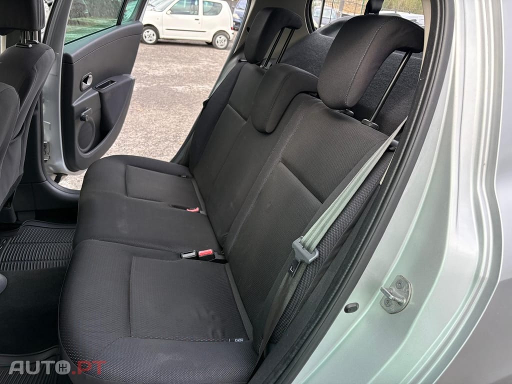 Renault Clio 1.5 dCi Rip Curl