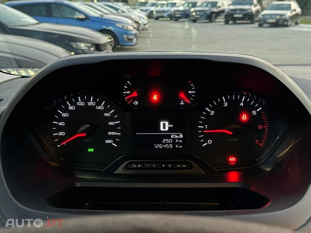 Peugeot Partner 1.6 BlueHDi L1 Pro 3L