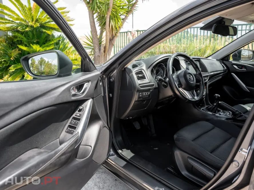 Mazda 6 2.2 SKY-D Excellence Navi