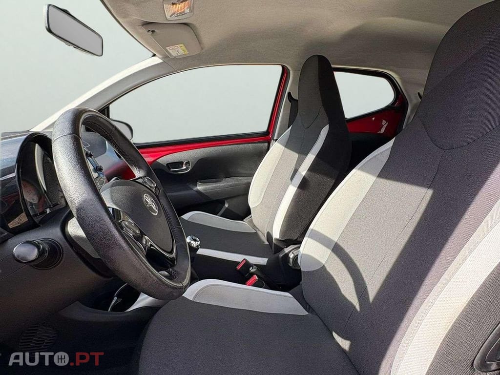 Toyota Aygo 1.0 X-Play+X-Touch