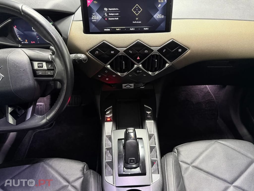 DS DS3 PureTech 130 Aut. PERFORMANCE LINE