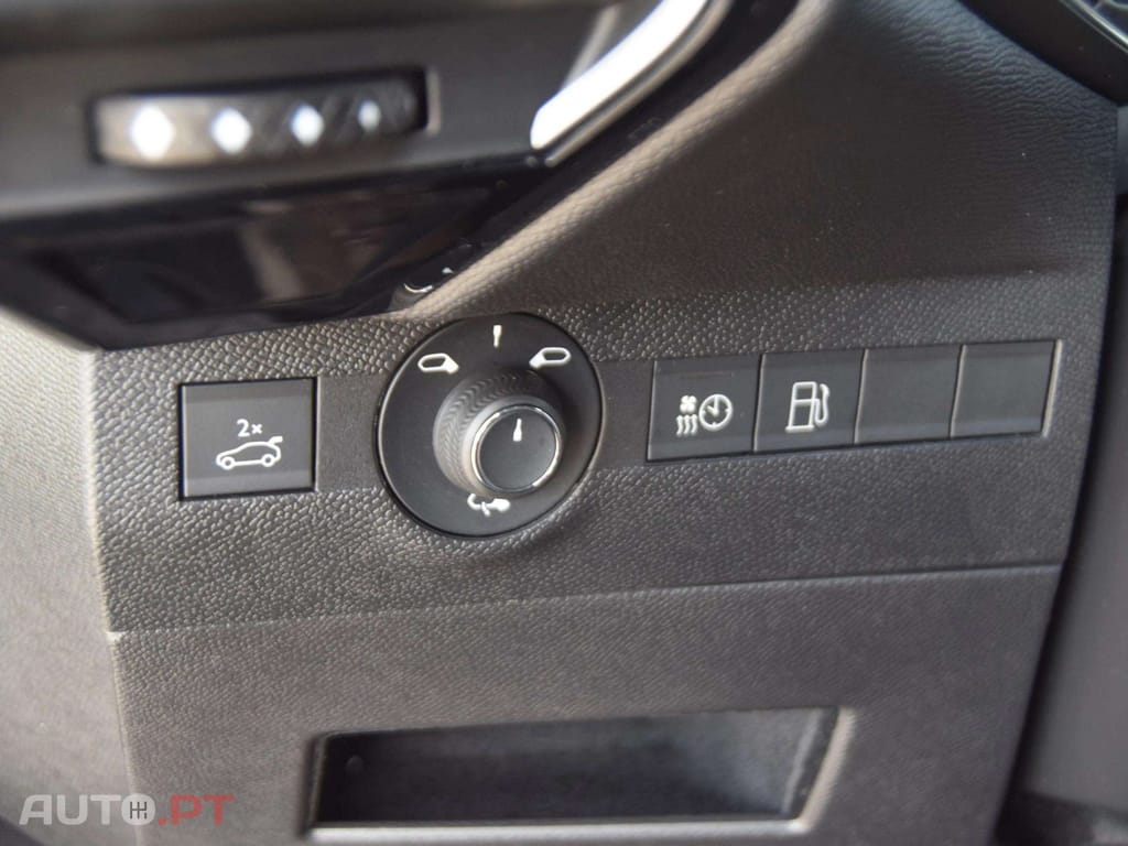 DS DS7 E-Tense Rivoli EAT8