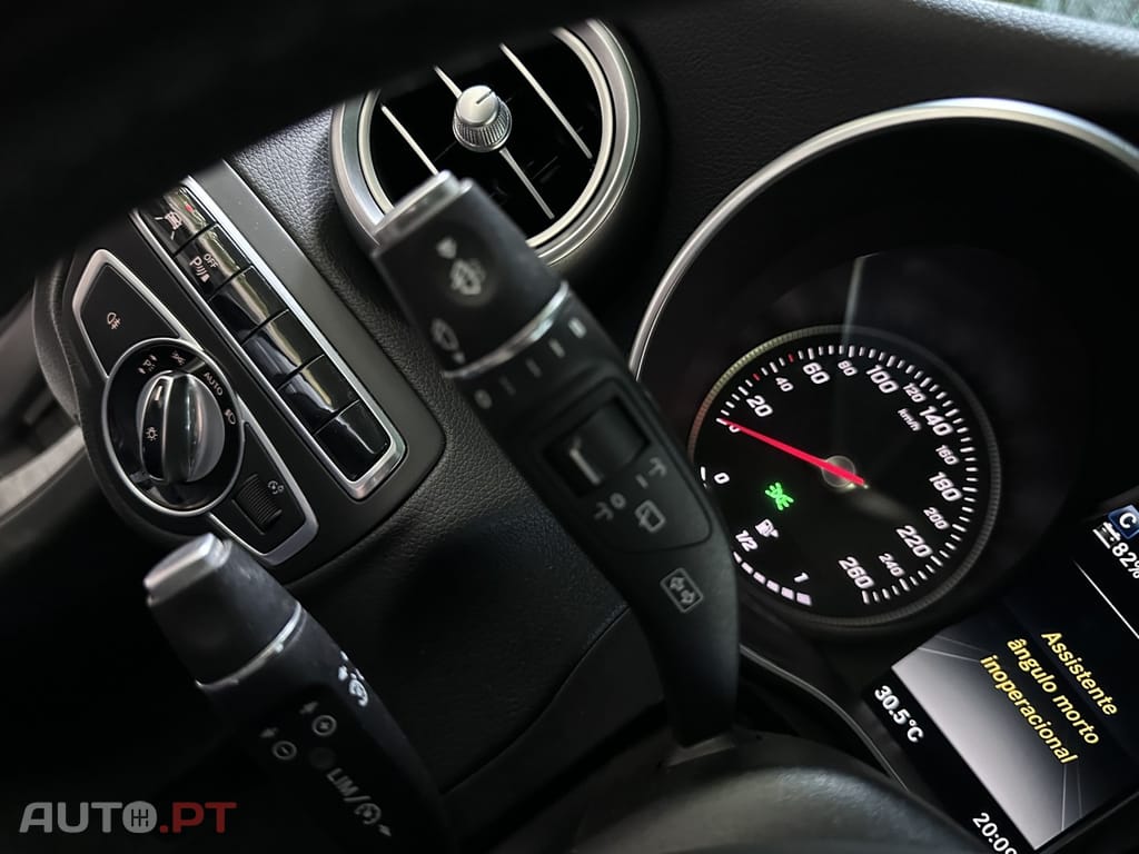 Mercedes-Benz C 300 BlueTEC Hybrid AMG Line