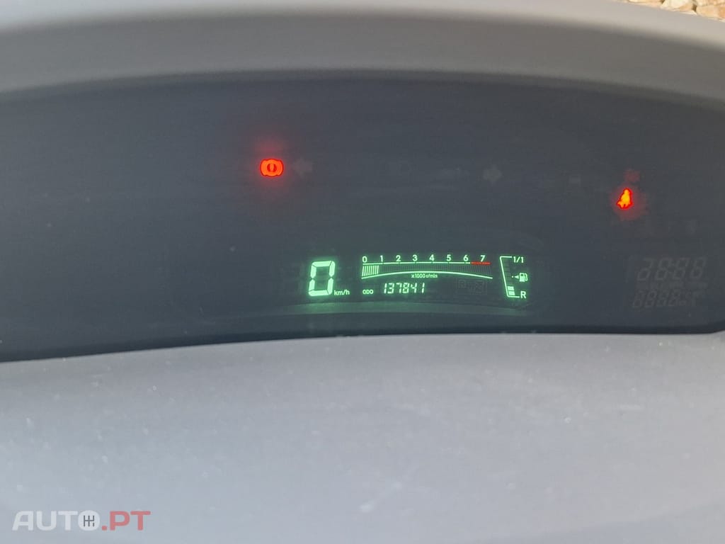 Toyota Yaris 1.0 VVT-i Sol High Pack