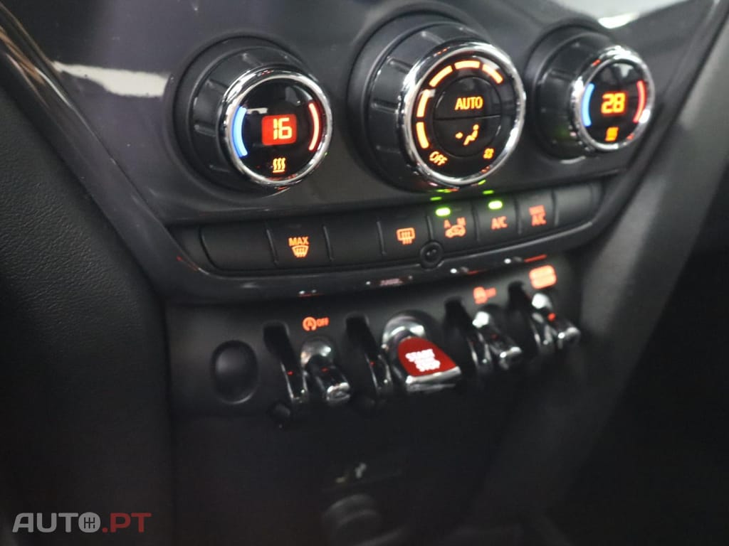 MINI Countryman One D