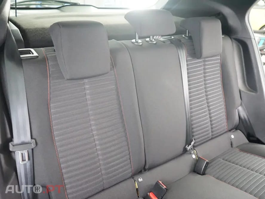 Peugeot 2008 1.2 PureTech Active