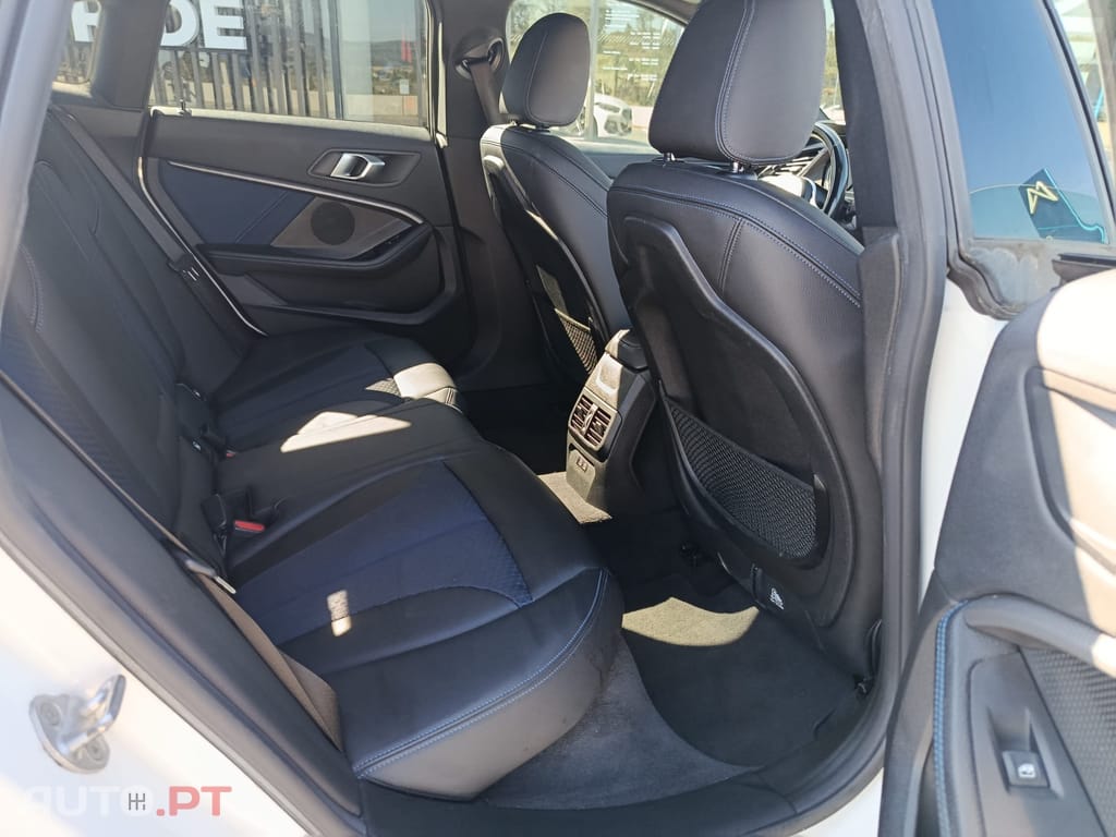 BMW 218 F44 Pack M