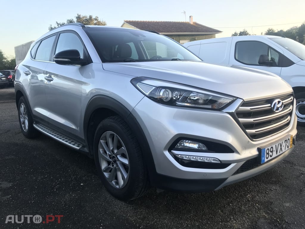 Hyundai Tucson blue 1.7 CRDi 2WD DCT Premium