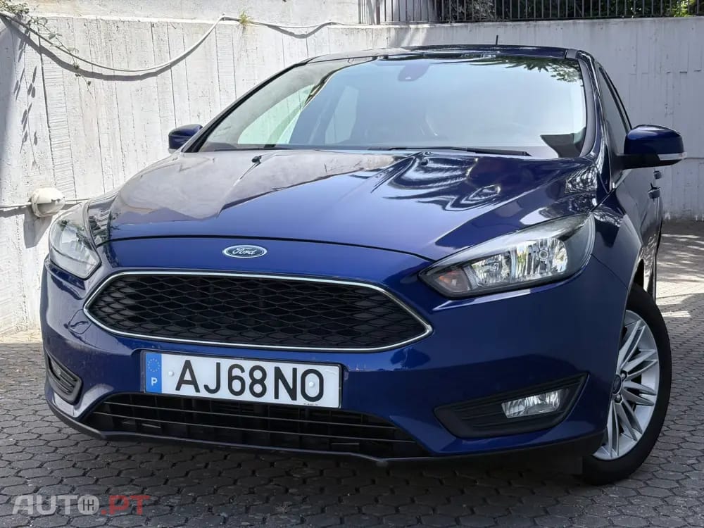 Ford Focus 1.0 EcoBoost S&S COOL&CONNECT DESIGN