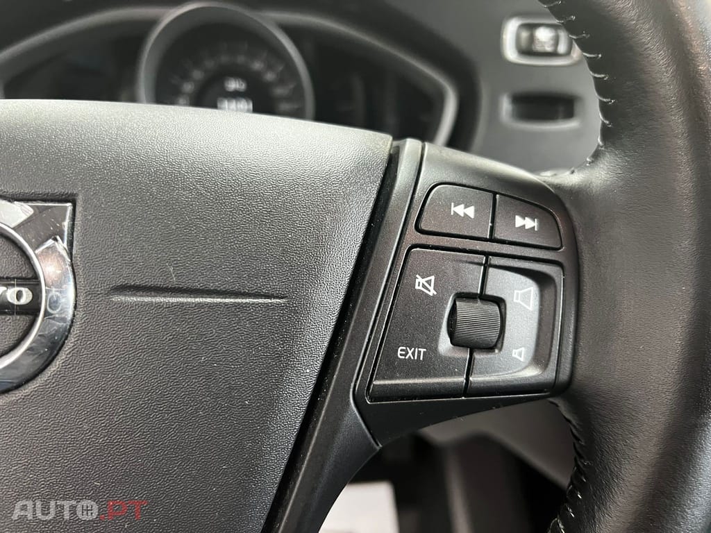 Volvo V40 Cross Country 2.0 D2 Summum