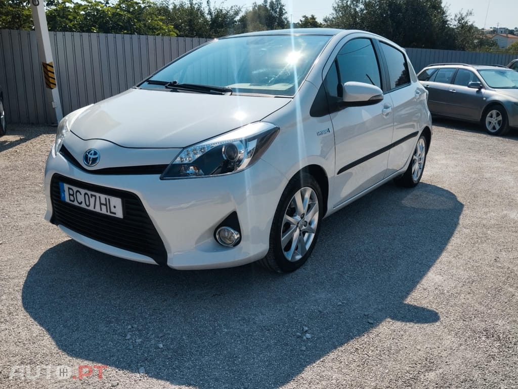 Toyota Yaris 1.5 hibrido