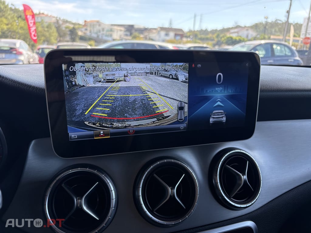 Mercedes-Benz CLA 180 AMG Line