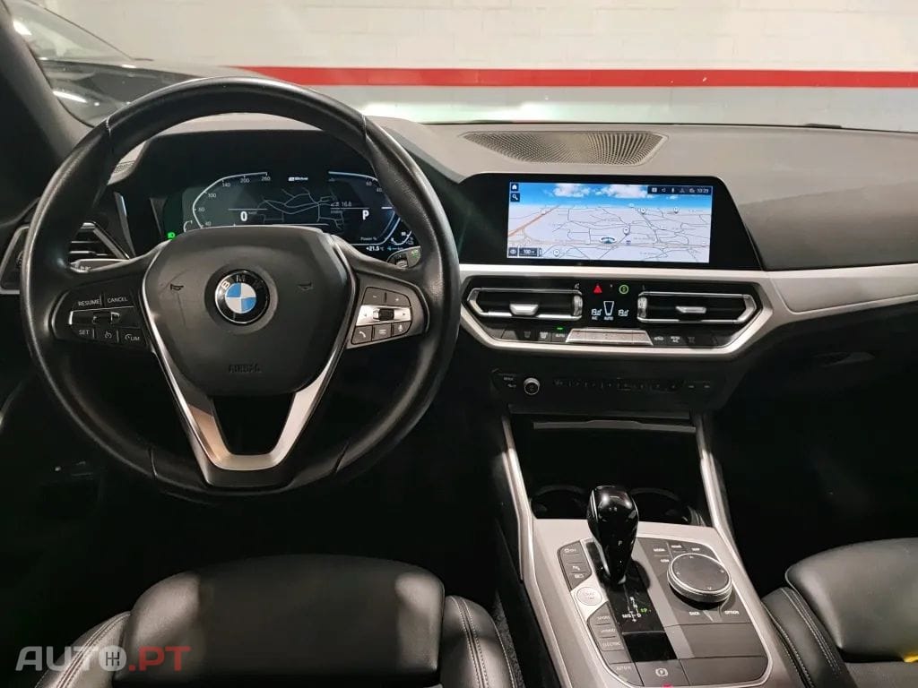 BMW 320 e Touring Corporate Edition Auto