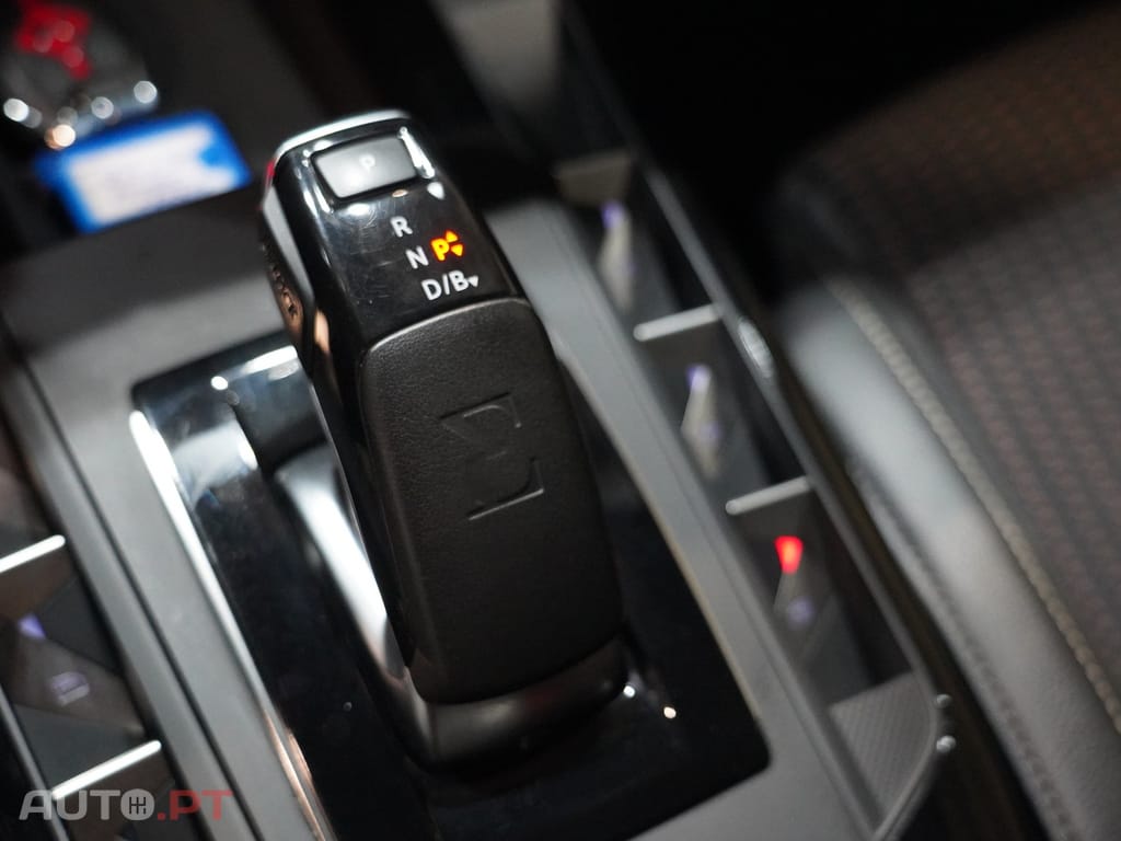 DS DS3 Crossback E-Tense Performance Line