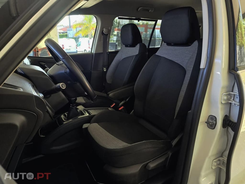 Citroën C4 Spacetourer 1.5 BlueHDi Feel Business — fotografia 5