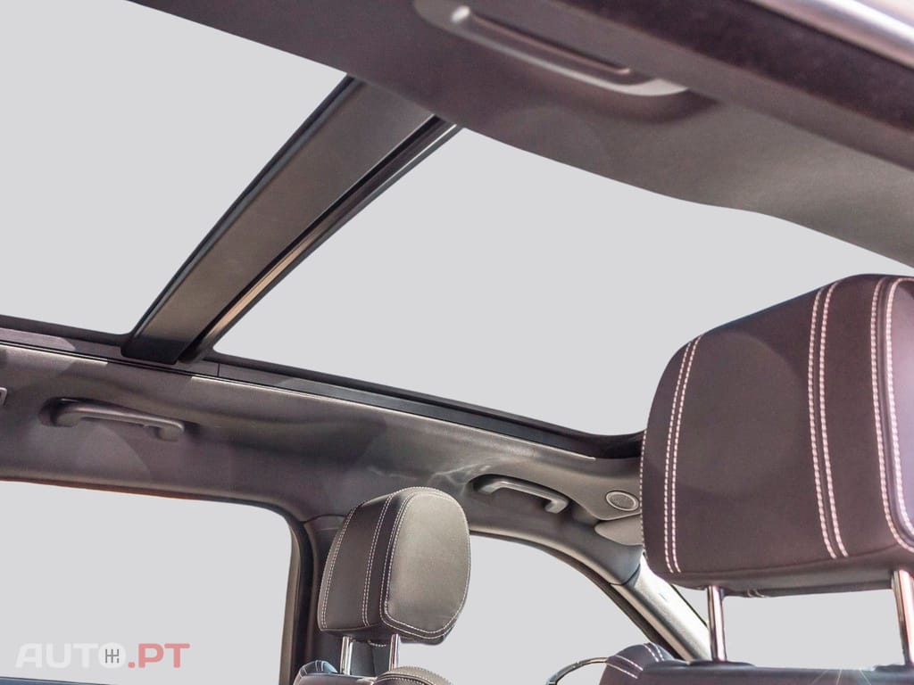 Land Rover Velar I.V.A DEDUTIVEL P400e AWD