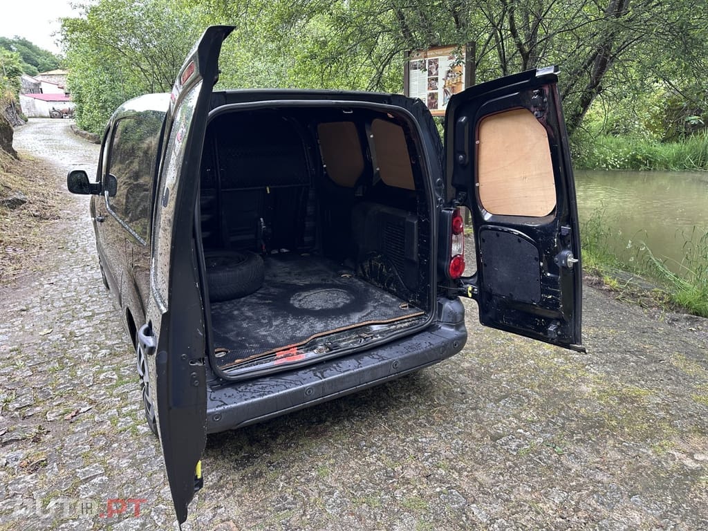Peugeot Partner 1.6 BlueHDi L1 Pro 3L